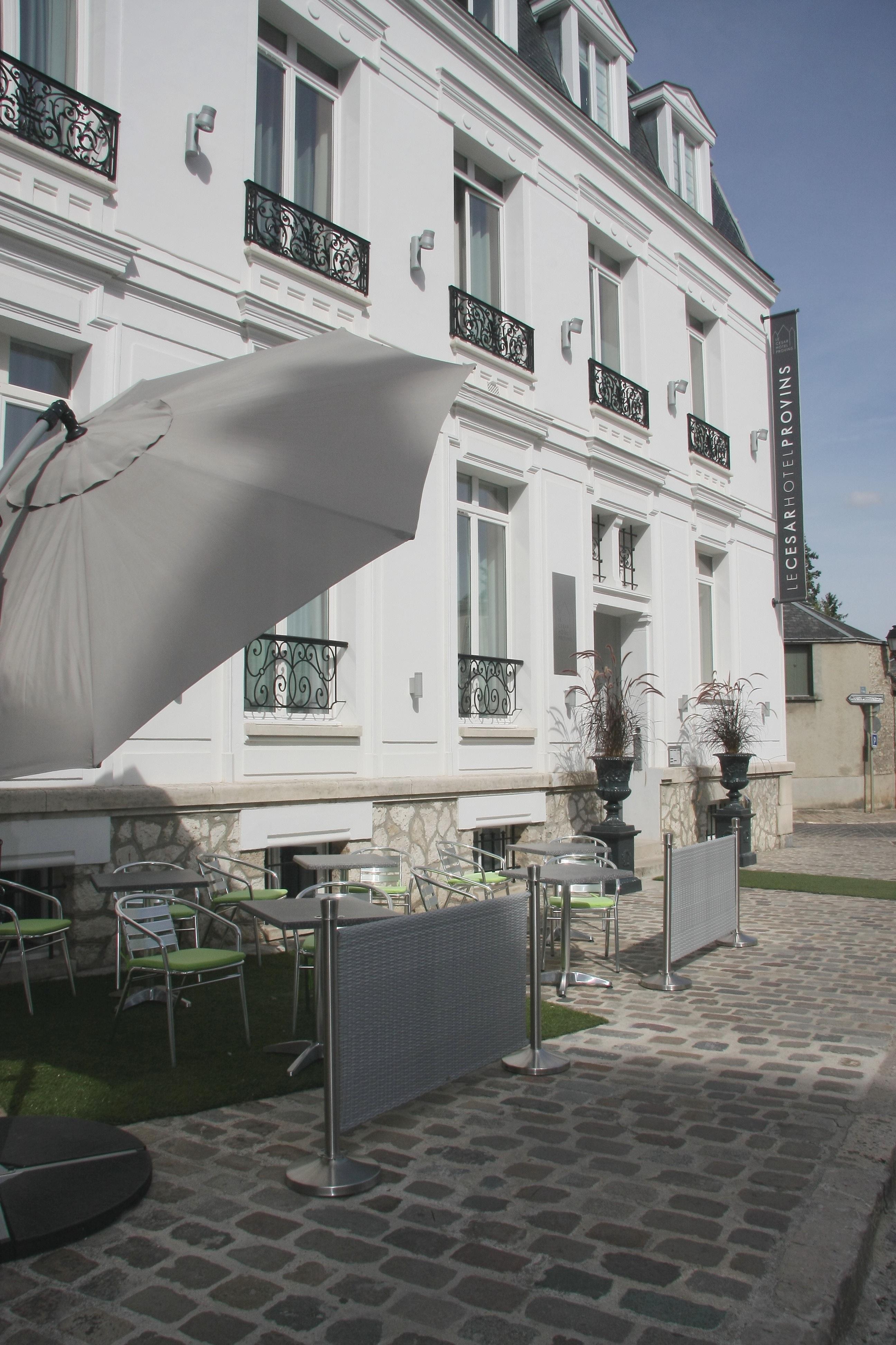 Le César Hôtel Provins Exterior foto