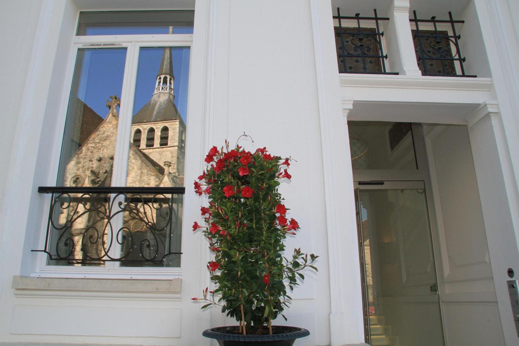 Le César Hôtel Provins Exterior foto