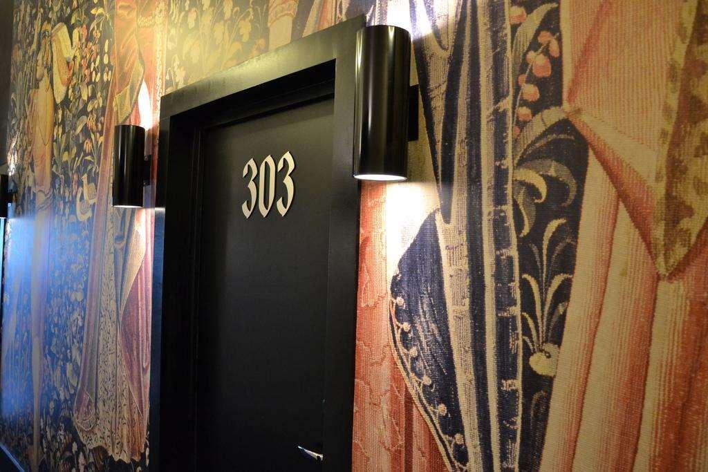 Le César Hôtel Provins Habitación foto